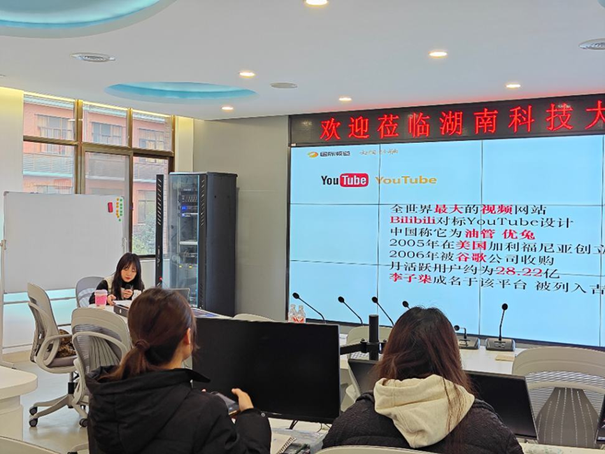 54414aaba2d8478696dfff26aeb4b244.png 54414aaba2d8478696dfff26aeb4b244.png